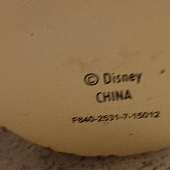 Disney Wilderness Lodge Totem Pole Picture Holder - Picture 4 of 4